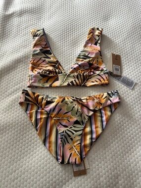 “Postcards from Paradise” Billabong bikini